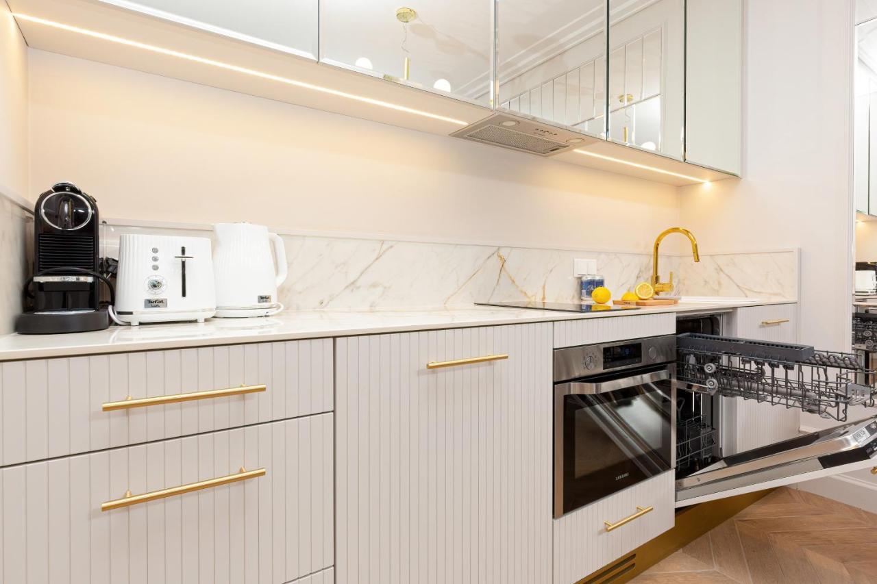 Mennica Residence Central Apartment By Renters Prestige Warszawa Eksteriør bilde