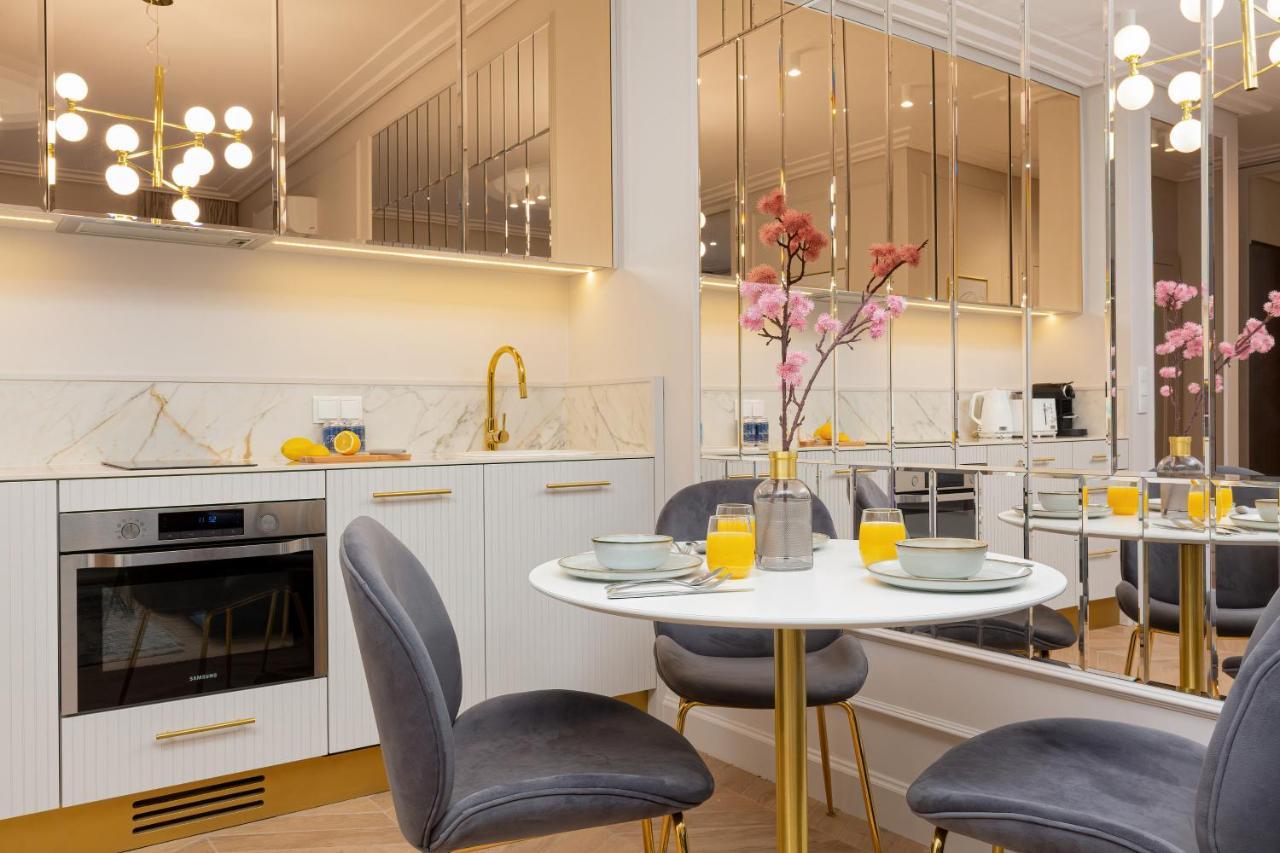 Mennica Residence Central Apartment By Renters Prestige Warszawa Eksteriør bilde