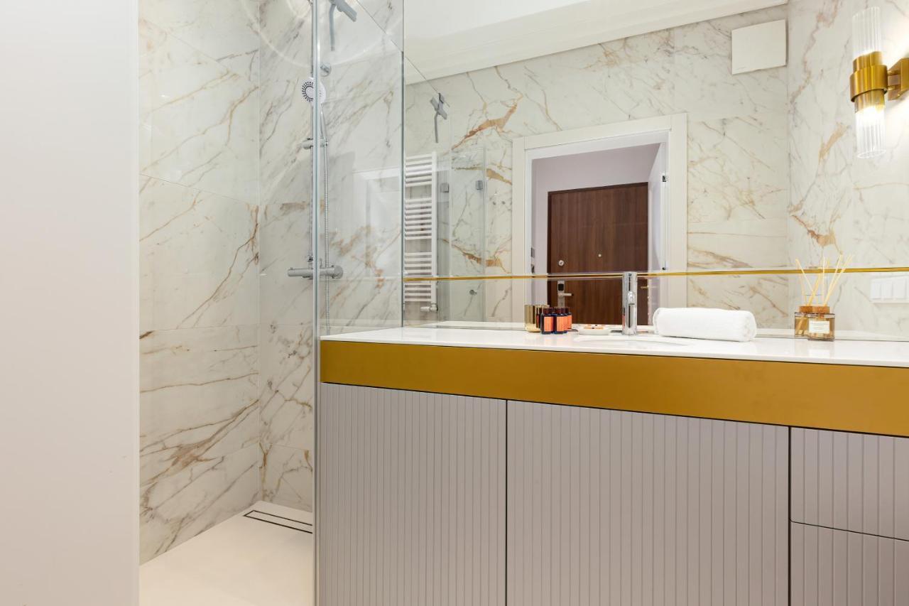 Mennica Residence Central Apartment By Renters Prestige Warszawa Eksteriør bilde