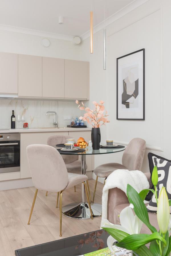 Mennica Residence Central Apartment By Renters Prestige Warszawa Eksteriør bilde