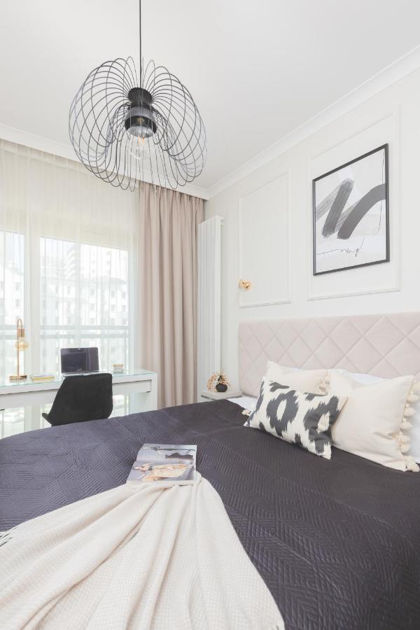 Mennica Residence Central Apartment By Renters Prestige Warszawa Eksteriør bilde